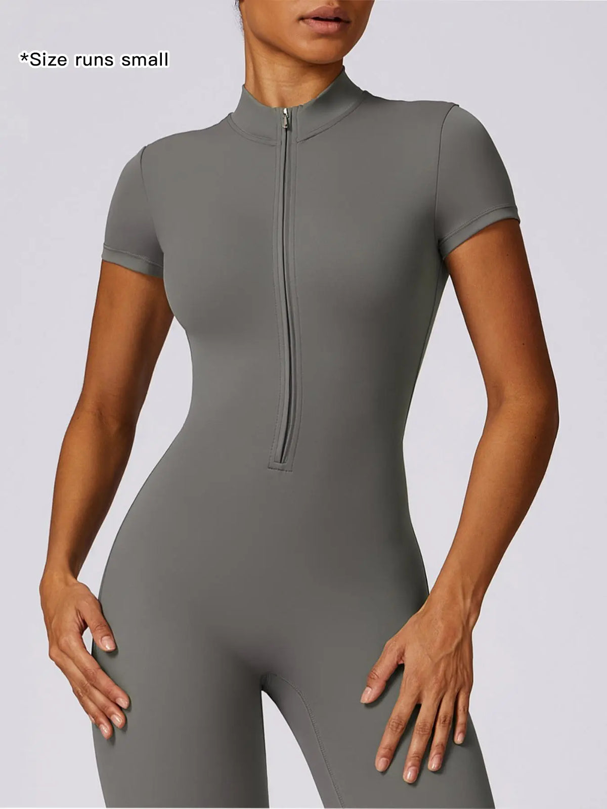 Women'S Solid Zipper Mock Neck Sports Jumpsuit, Sporty High Waist Quick Drying Jumpsuit for Yoga Gym Workout, Skinny Fit Jumpsuit, Tight Fitting Jumpsuit, Workout Jumpsuits